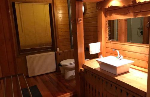 Les Chalesmes Appartement | Appart Chalet Haut Jura Billard Sauna Bbf et +