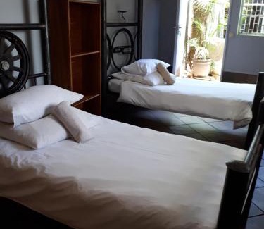 Windhoek West Lit Et Petit-Déjeuner | Puccini House