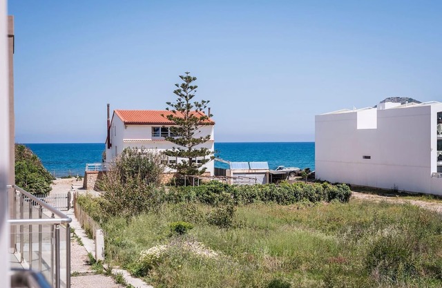 Harmonious Athina Apartments Near the Beach