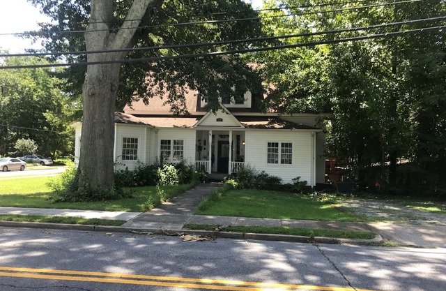 La Zenter BnB Suite # 3 au cœur de Carrollton en Géorgie