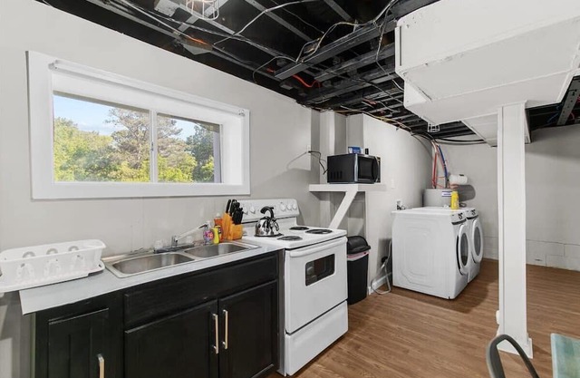 Broadmoor Bungalow - Both Units