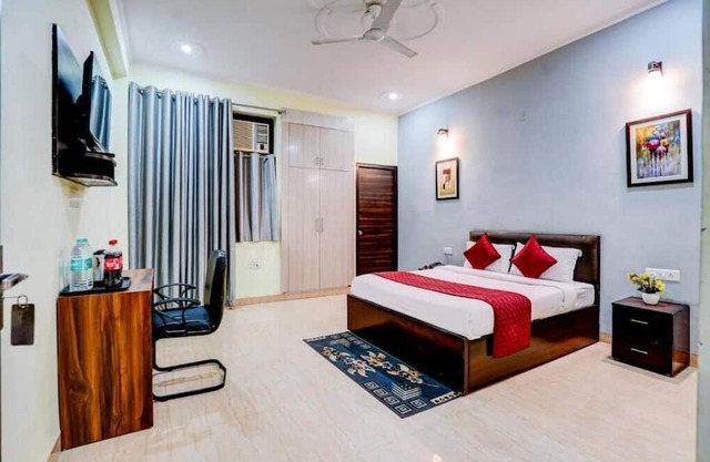 Hotel maayra inn