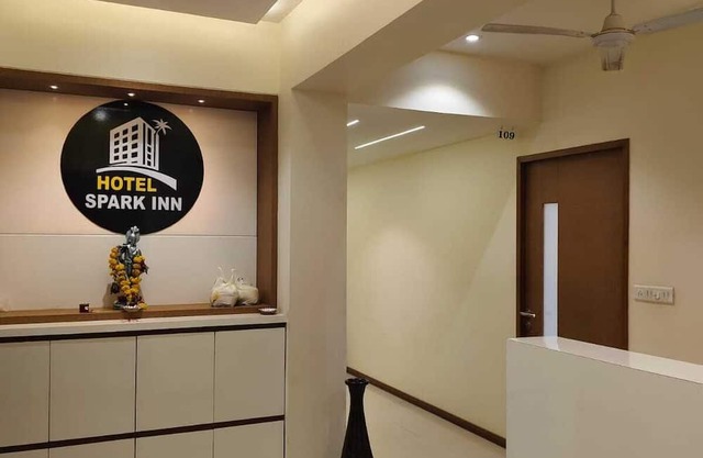 HOTEL SPARK INN