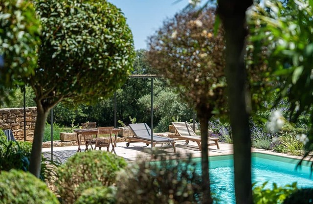 Mimosa Superb duplex gîte in the heart of an 18th-century sheepfold a stone's throw from Uzès