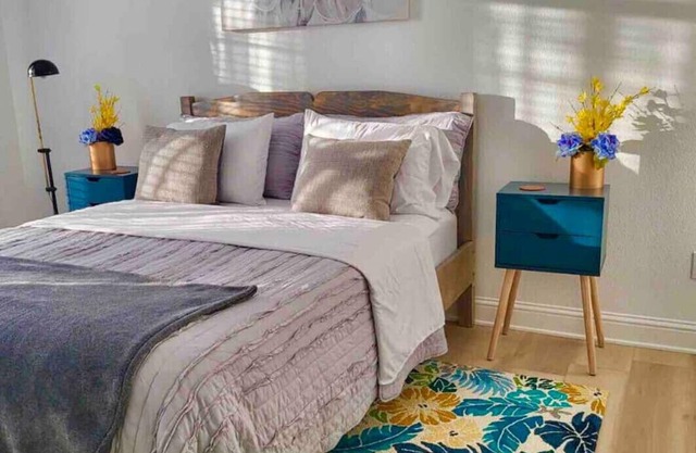 Cozy 1-bedroom apartment with AC, WiFi in charming Clovis