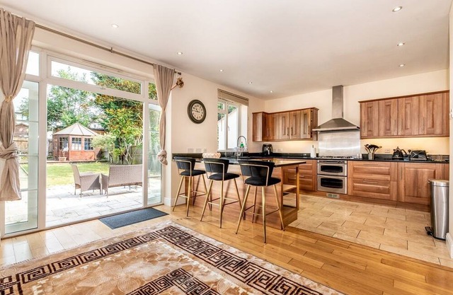 Spacious serenity - large family home near city | Pass The Keys