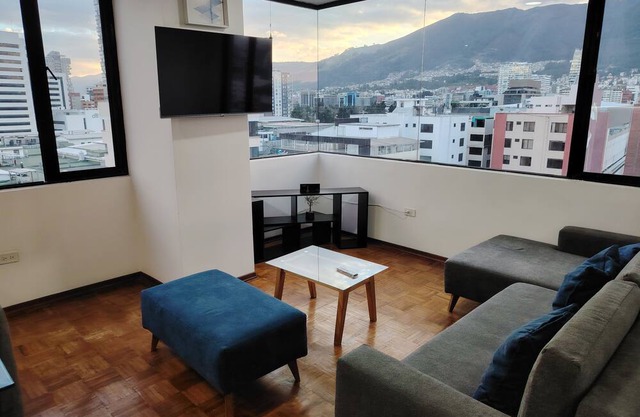 Departamento Hermoso y Elegante Ubicación Única, Cómodo! Ubicación Comercial!