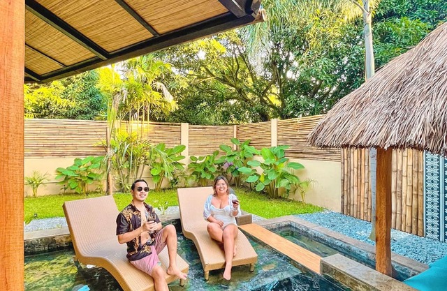 Villa Amuntai with Pool &Jacuzzi