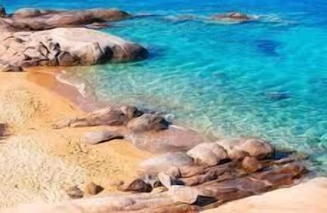 Great 2BR Suite with 2 Jacuzzi tubs in Naxos