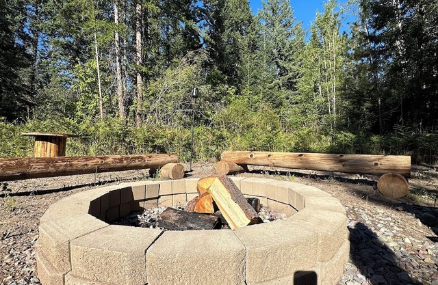 Charming Dry RV Spot at the base of Mission Mountains