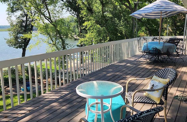 Potter Lake Family Home