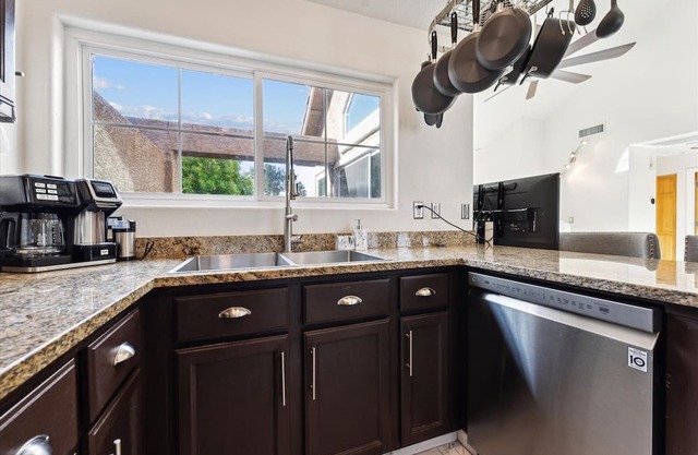 Elite Lakeside Oasis in Gilbert