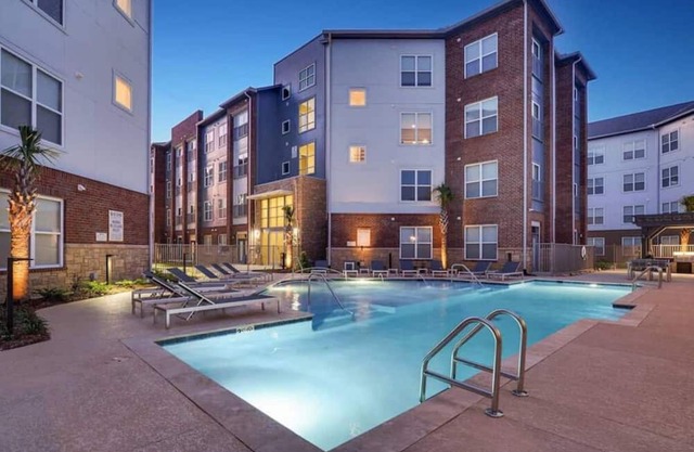 2 Bedroom Gem Close to Tiger Stadium