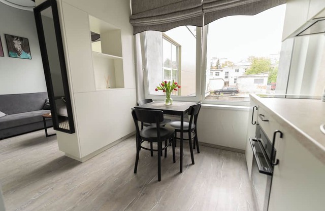 Cozy and Modern City Loft Residence Next to the Old Town
