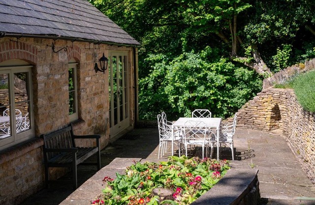 Brookside tranquility in the Cotswolds