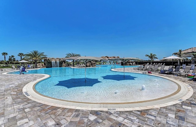 Lakewood National - amenity filled golfing community! Pet friendly