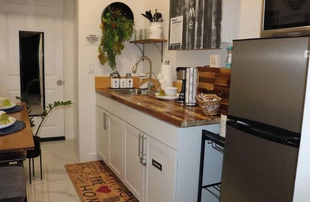 Lovely bedroom suite with kitchen/dining