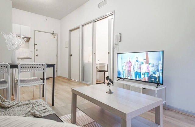 This apartment is a 2 bedroom(s), 1 bathrooms, located in Carlton, VIC.