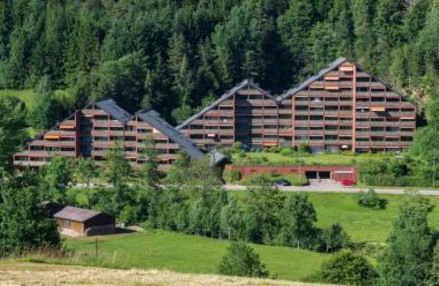 Moderne Ferienwohnung mit Blick ins Tonbachtal