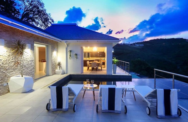 Luxury 4 Br Villa Nestled in Cap Estate