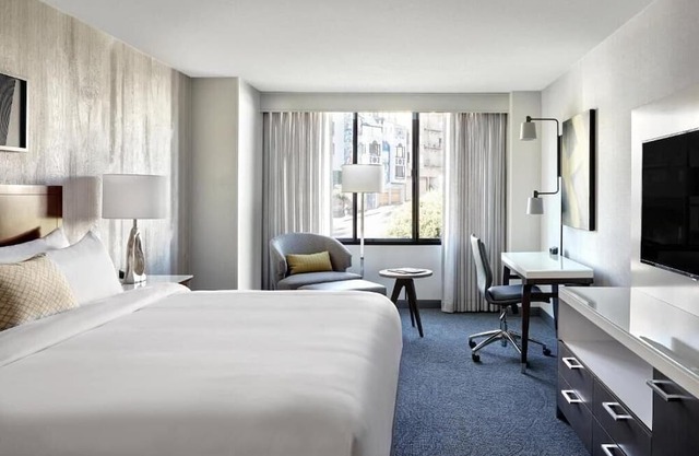King Room Near Dream Catcher Ventures SAN