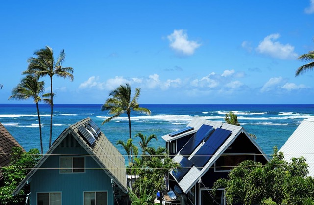 Charming Condo with Ocean View on North Shore