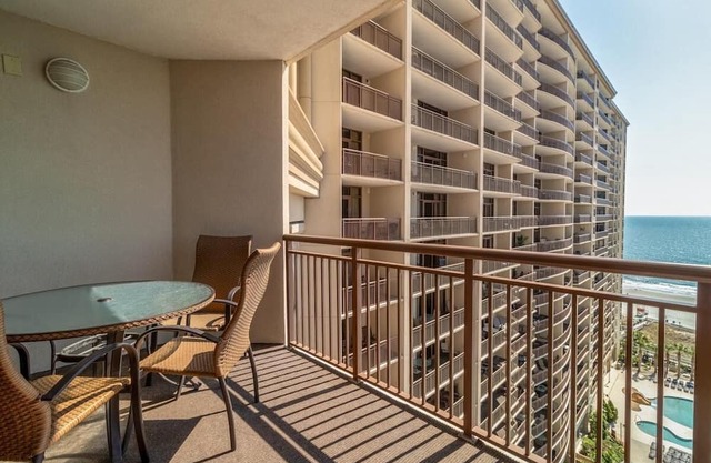 12th Floor Oasis: 1 Bdrm Condo with Ocean Views