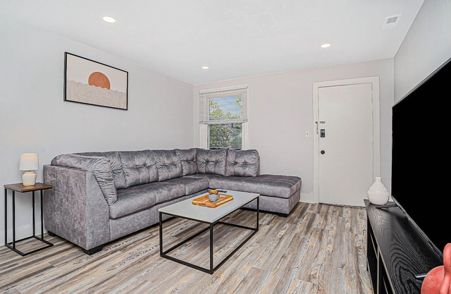 The Redgate - Suite Four