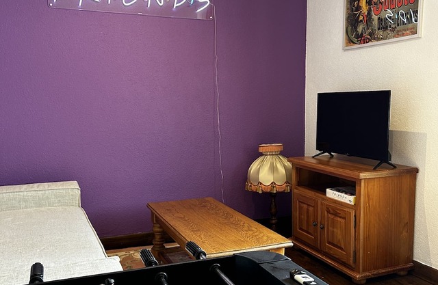 Chez Monica et ses Amis à Nancy - Plongez Dans L'expérience de la Série Friends