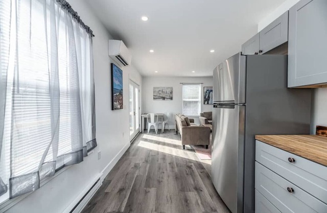 Stunning Riverfront 2 Bed 1 Bath | Fast Wi-Fi