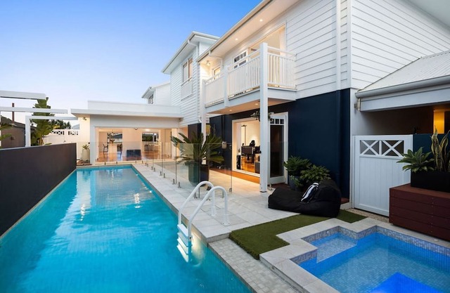 Sprawling Exquisite Waterfront Elegance