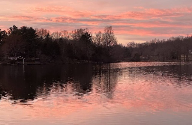 Cottage on the Lake