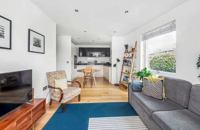 Cozy 1 bedroom flat with balcony