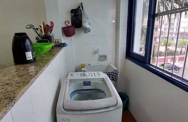 Apartamento na Praia da Enseada Guarujá, Acomoda até 10 Pessoas