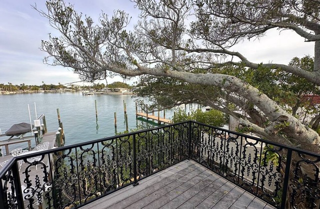 Pass A Grille Beach Intercoastal 3 Bed 3.5 Bath Oasis