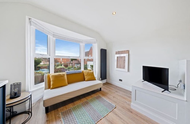 Kettering Central - Modern Luxury Apartment!