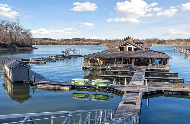 Tims Ford Lake, Winchester and Sewanee