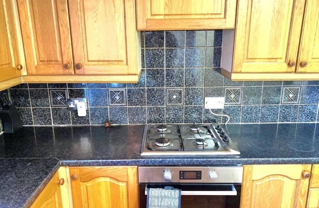Evo Nova - 1 Bedroom Apartment, Sleeps- 2, 2 minute walk to Gravesend Station