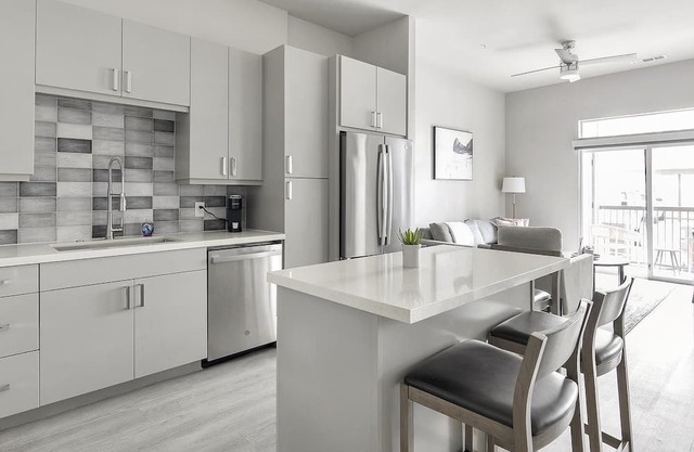 Modern Apartment in Prime Location (ID1403X263)