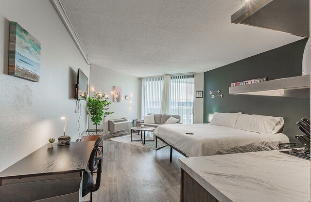 This apartment is a 1 bedroom(s), 1 bathrooms, located in Chattanooga, TN.