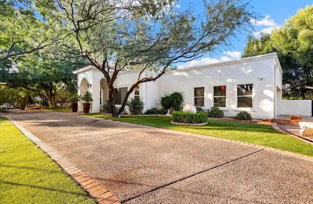 Elegant Country Club Getaway Right Off The Fairway! 4bd/3bth/Air-Hockey