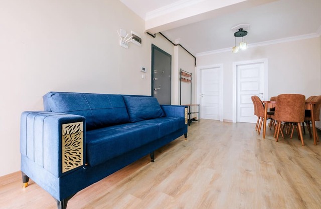Modern Flat with Balcony in Bursa