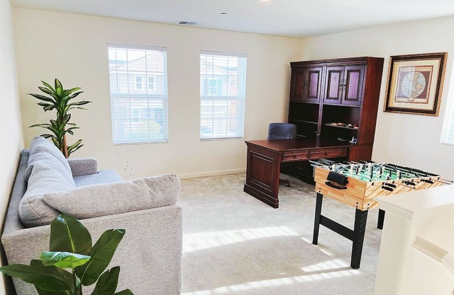 Luxury Roseville Family Party House