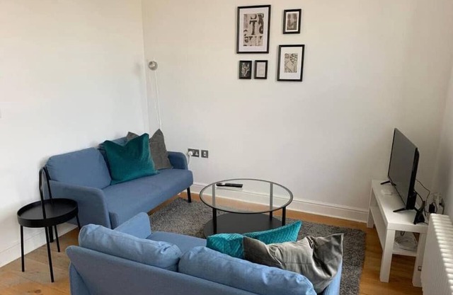 Perfect 1 bed -10 East St Flat 2
