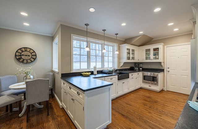 LUX Gorgeous entire Home in Bethesda