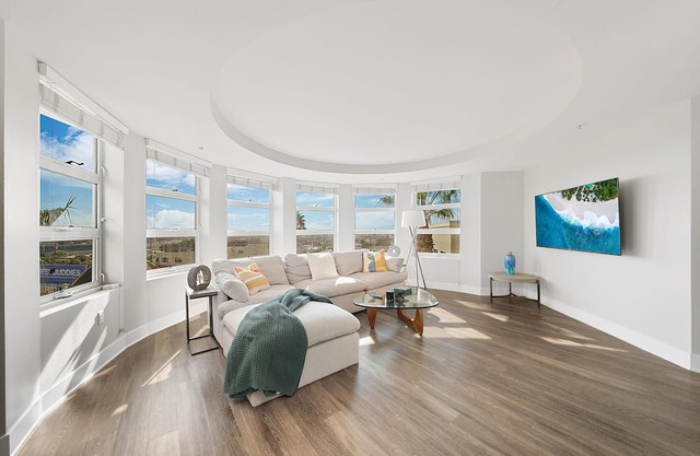 Beautiful & Spacious Santa Monica Retreat 3BD 2BA