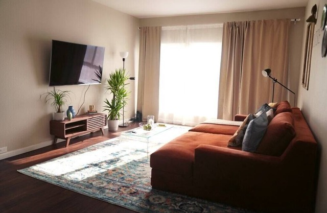 Luxury Oasis in WestHollywood:Free parking & pool