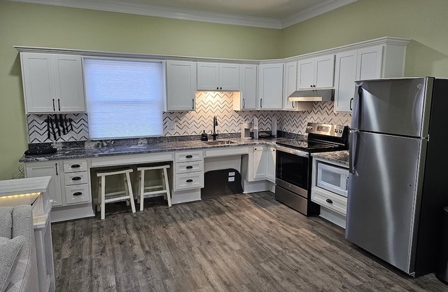 Conductors Quarters - Chic comfort with 100% accessibility