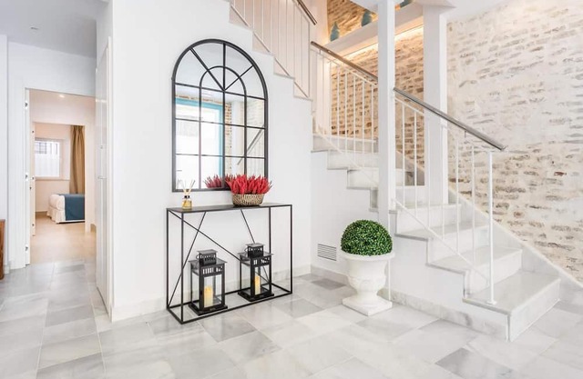Preciosa casa de 6dormitorios, 7baños y 2terrazas