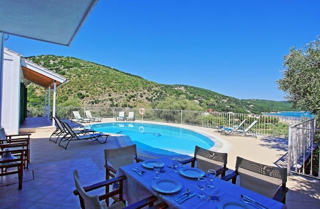 Villa Oneiro in Apraos